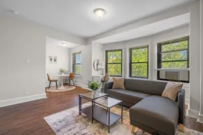 Modern 1BR - Kenwood 501 - Image 3