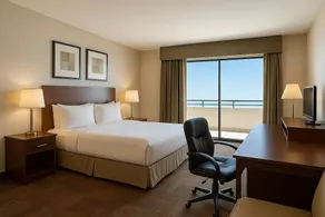 LIC Manhattan View Hotel - Image 5