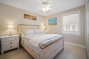 Exquisitely Large Home Block and a half to Beach - Image 3