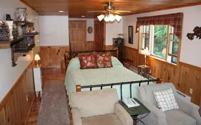 Kiwassa Lake Bed & Breakfast and Cabins - Image 4