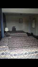 Knights Inn Graham - Image 4