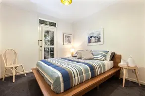 Melbourne Luxury Paradise - Image 3