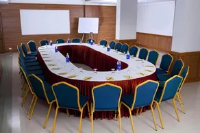 Hotel Pooram International - Image 4
