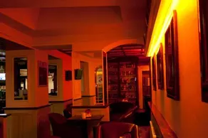 O'Loughlin's Hotel - Image 4