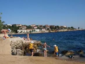 Apartment Ivan - 15 m From Beach: A2 Žuti - Lun, Island Pag, Croatia - Image 5