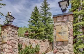 Eagle Springs East 201: Horsetail Suite - Image 5