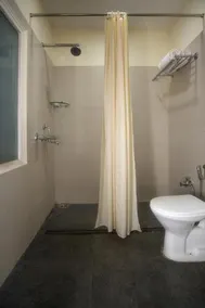 Hotel Sunshine - Image 5