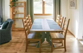 Four Bedroom Holiday Home in Kirchheim - Image 3