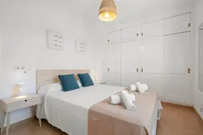 Apartamento frente a la playa con vistas - Image 4