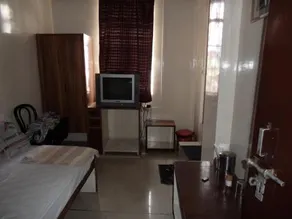 Hotel Embassy - Image 4