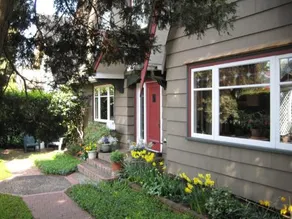 Point Grey Guest House - Image 5