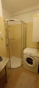 1000 Home Apartments - Image 2