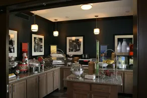 Hampton Inn Dyersburg - Image 3