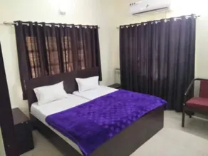 OYO 2061 Hotel New Holiday Inn - Image 2