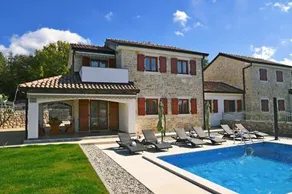 Holiday House Lana - Image 4