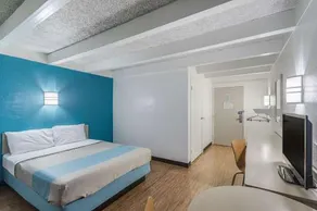Motel 6 Kokomo, IN - Image 2