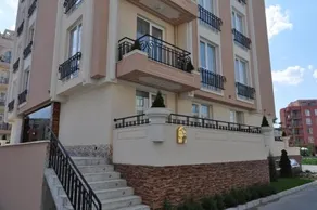 Boutique Suites Rainbow 4 - Image 2