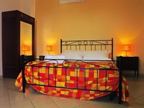 Villa Leandra Bed & Breakfast - Image 5