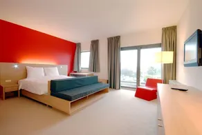 Corsendonk Viane Apartments - Image 5