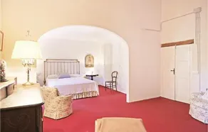 Thirteen bedroom Holiday Home In Vilanova Del Valles - Image 5