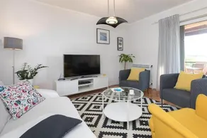Captain's Apartment with Sea View - Image 3