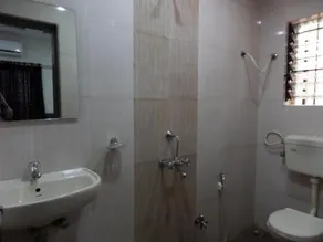 Hotel Neha Palace - Image 5
