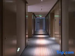 Hampton by Hilton Dalian Jinpu - Image 2