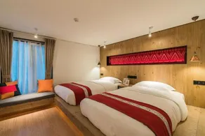 Heyue Moshe Snow Mountain Designer Resort Hotel - Image 4
