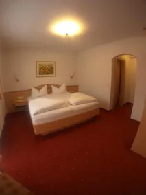 Hotel Garni Dorfschmiede - Image 5