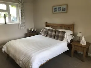 Claremont Cottage - Image 2