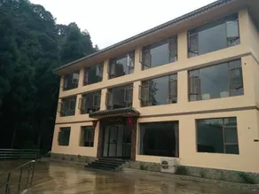Mount Emei Feng Lin Yue Hotel - Image 4