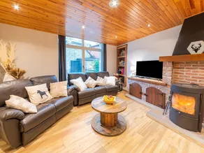Holiday Home With Nordic Bath and Games Room - Image 5
