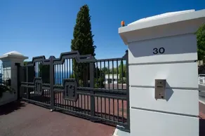 Luxury Apartment Palais Maeterlinck - Image 4