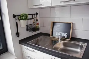 The Townhouse Apartment - Image 4