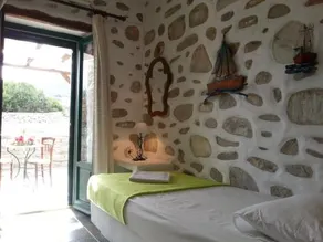 Villa Peristeri - Image 3