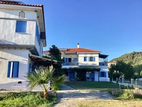 Aktaion Hotel - Image 4