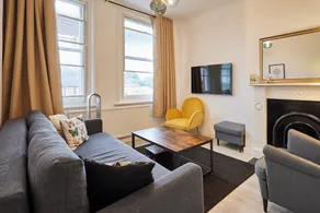 Host Stay Cosy Twickenham Rugby Gem - Image 2