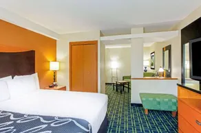 La Quinta Inn & Suites Manassas - Image 4