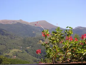 Spacious Chalet in Cutigliano With Swimming Pool - Image 3