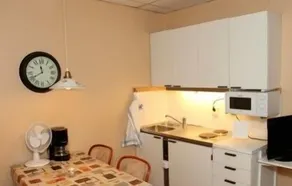 Abrins Hotel - Image 4