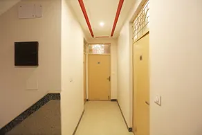 Hotel Diamond Blue - Image 2