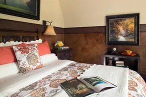 Hartzell House Bed & Breakfast - Image 5