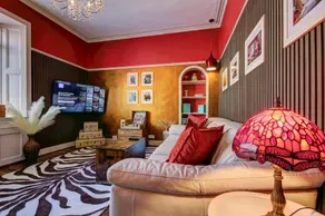 Tiffany's - Donnini Apartments - Image 3