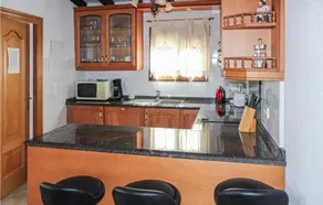 Nice Home In Tosal With 4 Bedrooms, Wifi And Outdoor Swimming Pool - Image 5