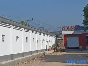 Fuyang Station Front Hotel - Image 3