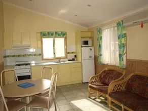 Cowra Holiday Park - Image 2