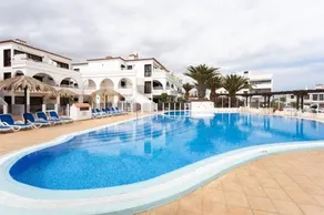 Apartamento Amarilla Golf - Image 4
