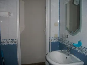 Rezo's Guest House - Image 4