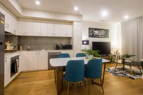 Brilliant 3 Month Corporate Rental With Balcony - Image 3