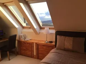 Seafar Guest Rooms - Image 3